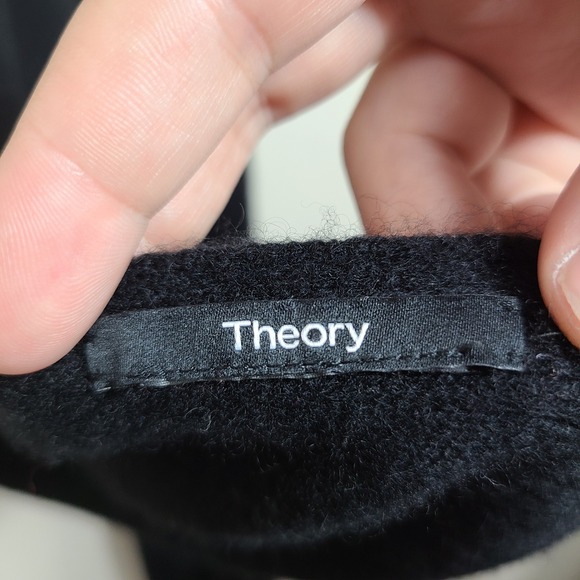 Theory Black 100% Cashmere Oversized Scarf Winter Minimalist Quiet Lux Old Money - Picture 7 of 13